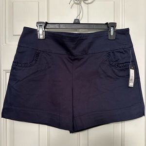 Crown & Ivy shorts/navy/size 8 NWT